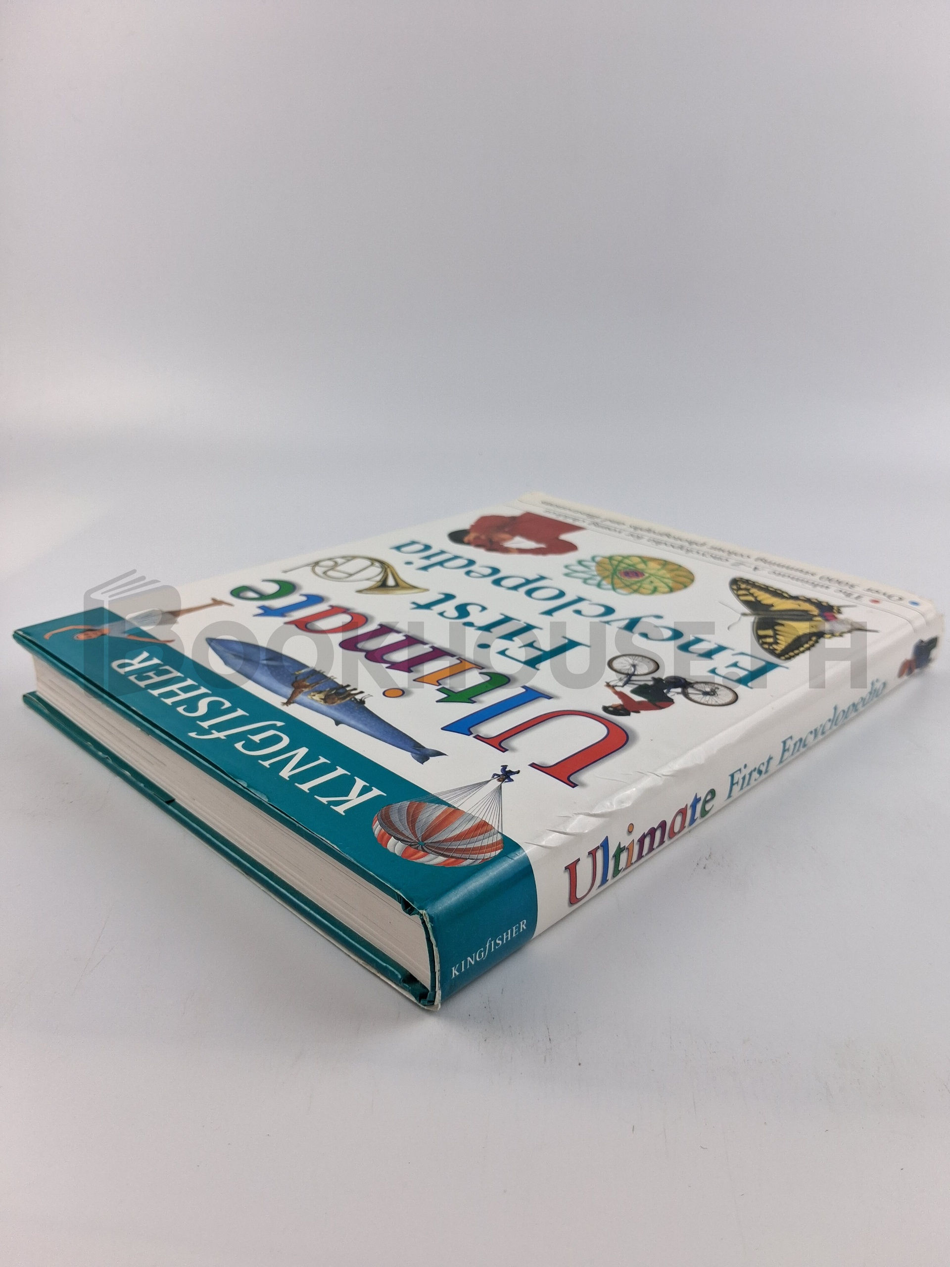 Ultimate First Encyclopaedia by Samantha Armstrong - Image 2