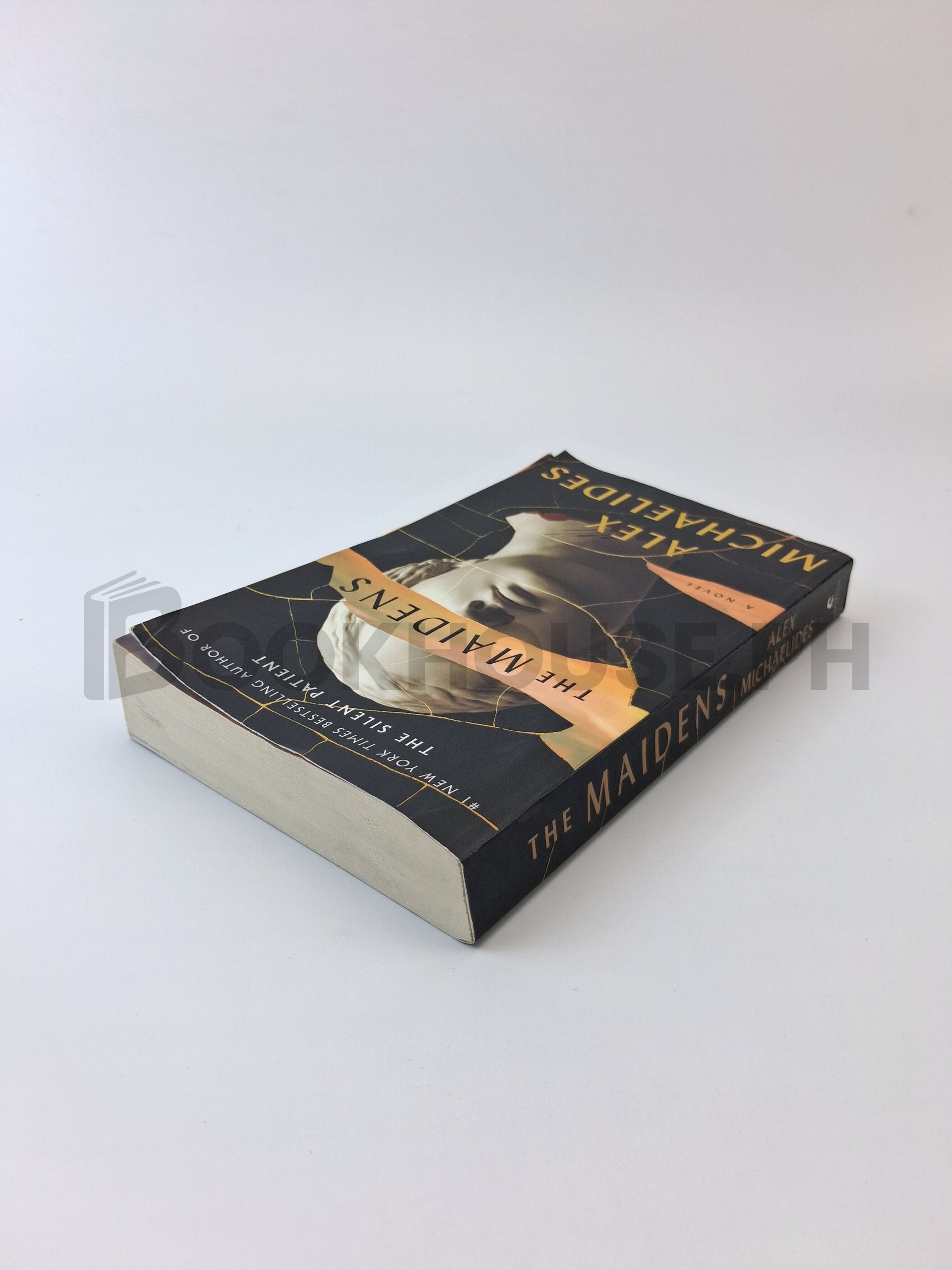 The Maidens by Alex Michaelides - Image 2