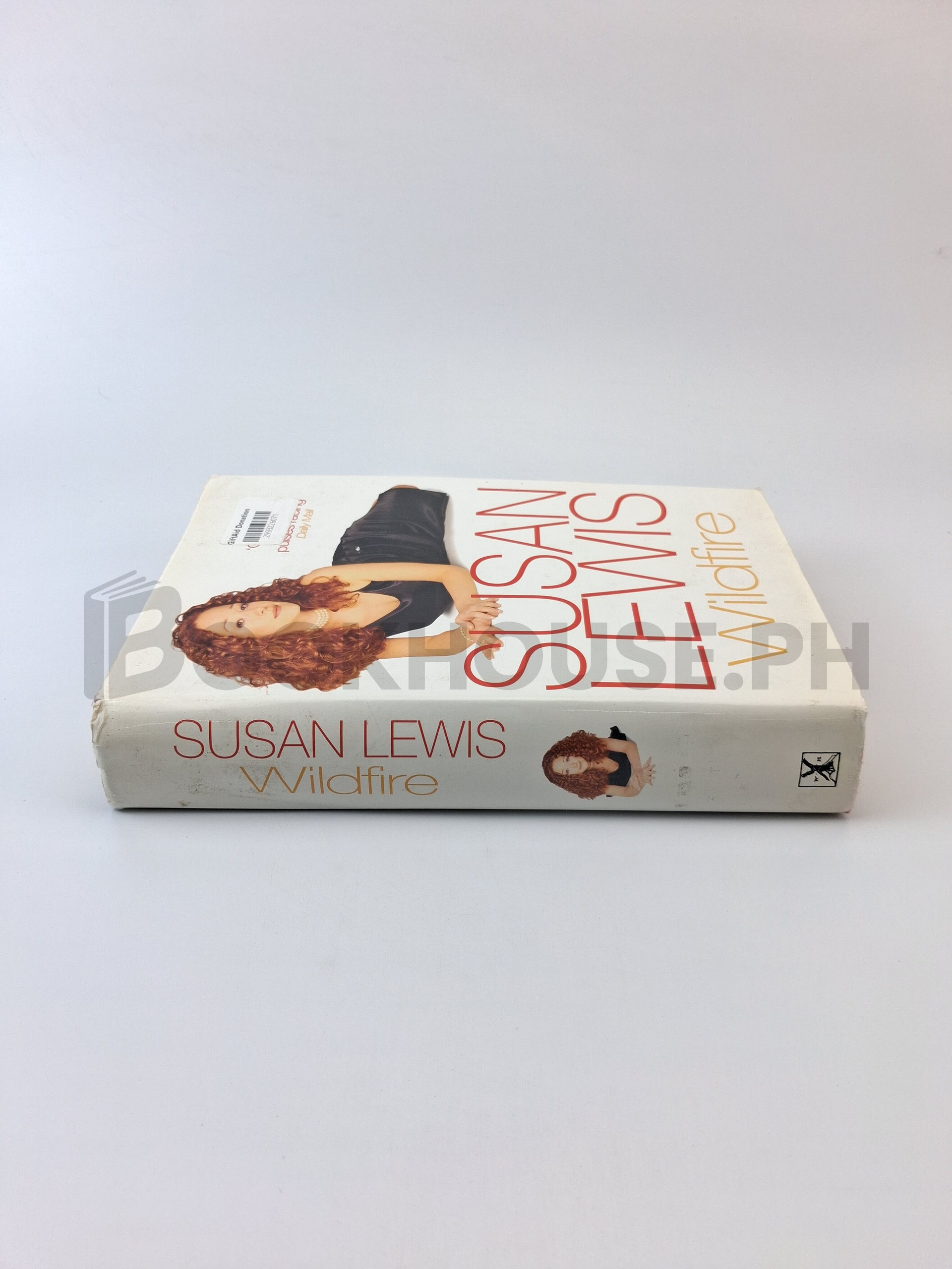 Wildfire by Susan Lewis - Image 3