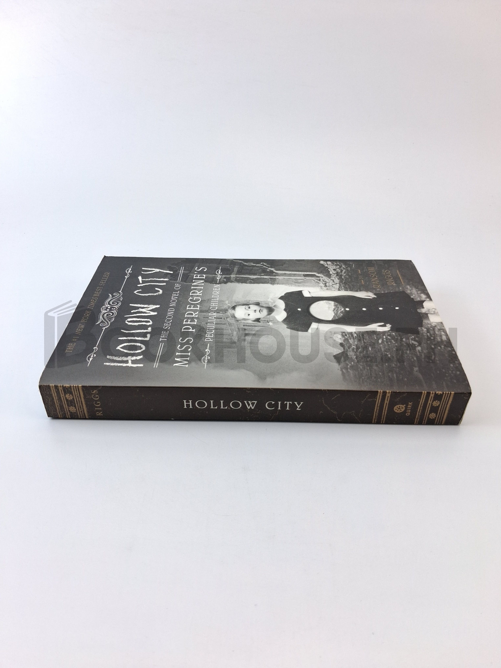 Hollow City by Ransom Riggs - Image 3